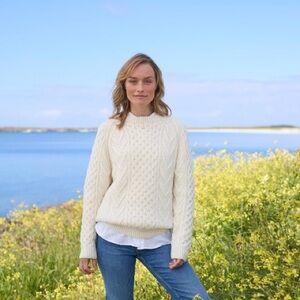 The Irish Store Wool Aran Cable Knit Sweater – Size Small